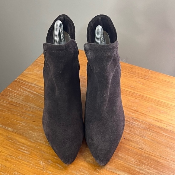 Splendid Cheryl Pointed Toe Suede Ankle Bootie - Picture 5 of 13